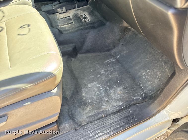 image for item EN4551 2016 Chevrolet Silverado 1500 Crew Cab pickup truck