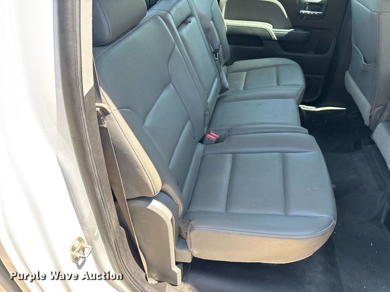 image for item EN4551 2016 Chevrolet Silverado 1500 Crew Cab pickup truck