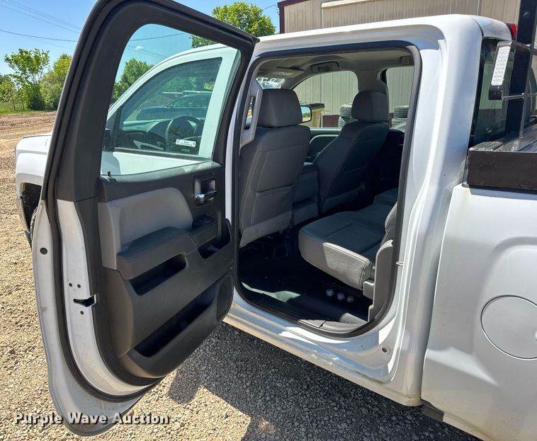 image for item EN4551 2016 Chevrolet Silverado 1500 Crew Cab pickup truck