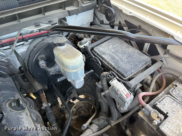 image for item EN4551 2016 Chevrolet Silverado 1500 Crew Cab pickup truck