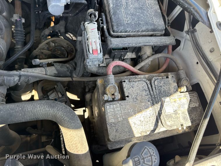 image for item EN4551 2016 Chevrolet Silverado 1500 Crew Cab pickup truck