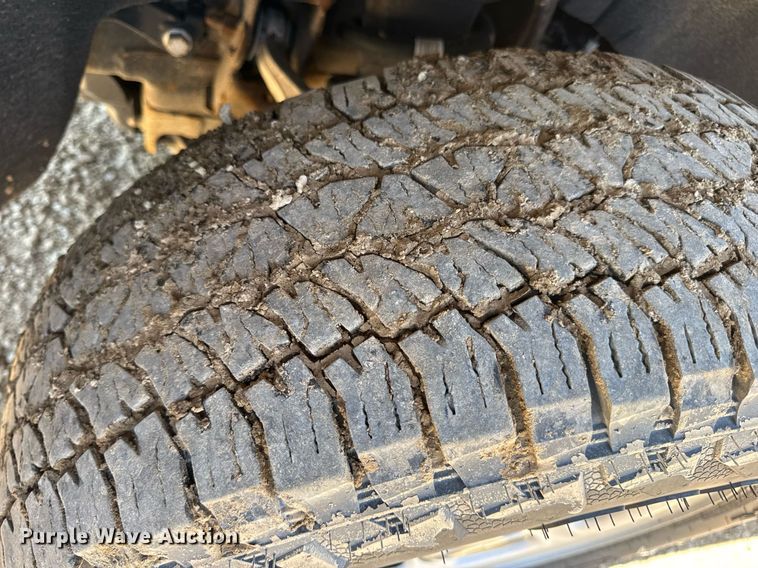 image for item EN4551 2016 Chevrolet Silverado 1500 Crew Cab pickup truck