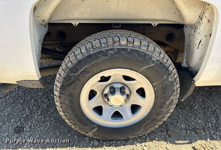 image for item EN4551 2016 Chevrolet Silverado 1500 Crew Cab pickup truck