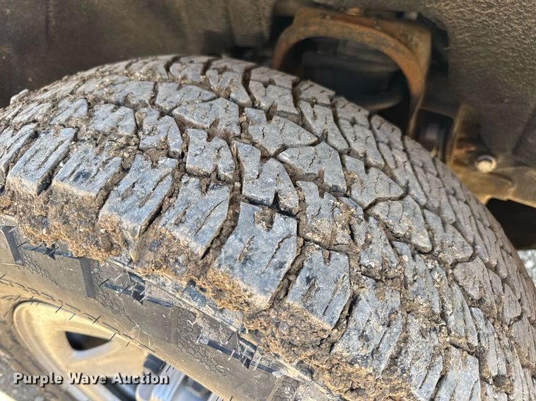 image for item EN4551 2016 Chevrolet Silverado 1500 Crew Cab pickup truck