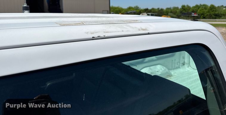 image for item EN4552 2015 Chevrolet Silverado 2500HD Crew Cab pickup truck