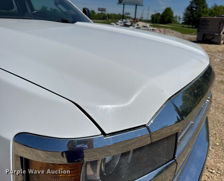 image for item EN4552 2015 Chevrolet Silverado 2500HD Crew Cab pickup truck