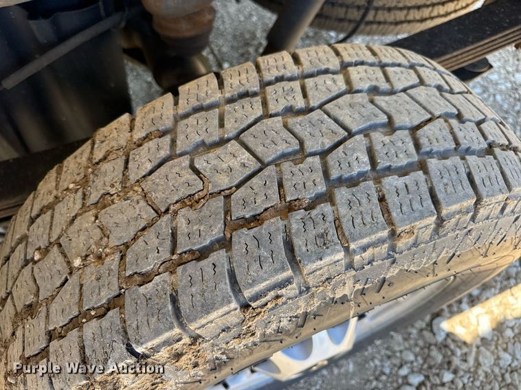 image for item EN4552 2015 Chevrolet Silverado 2500HD Crew Cab pickup truck