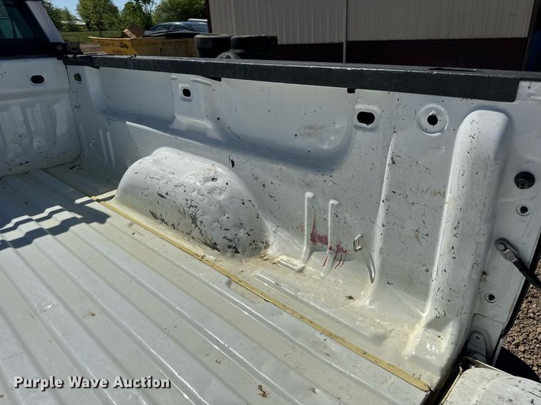 image for item EN4553 2015 Chevrolet Silverado 2500HD Crew Cab pickup truck