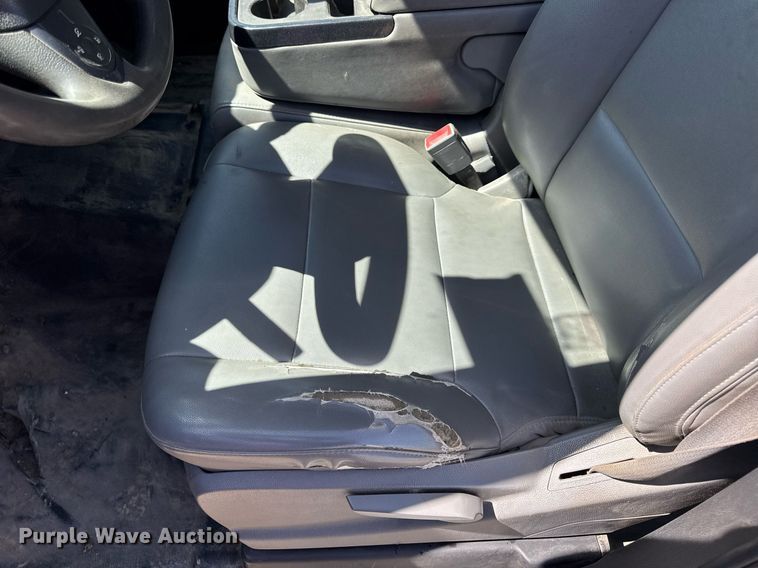 image for item EN4553 2015 Chevrolet Silverado 2500HD Crew Cab pickup truck