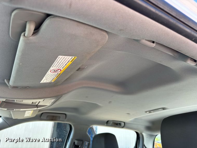 image for item EN4553 2015 Chevrolet Silverado 2500HD Crew Cab pickup truck