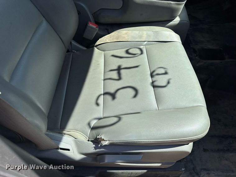 image for item EN4553 2015 Chevrolet Silverado 2500HD Crew Cab pickup truck