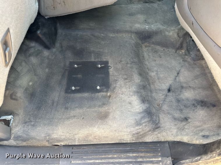 image for item EN4553 2015 Chevrolet Silverado 2500HD Crew Cab pickup truck