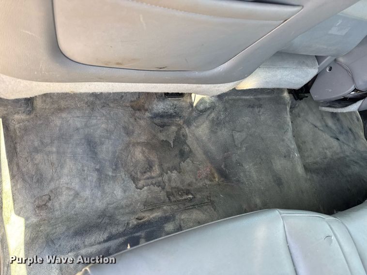 image for item EN4553 2015 Chevrolet Silverado 2500HD Crew Cab pickup truck