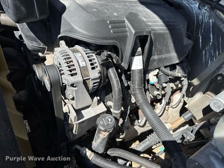 image for item EN4553 2015 Chevrolet Silverado 2500HD Crew Cab pickup truck