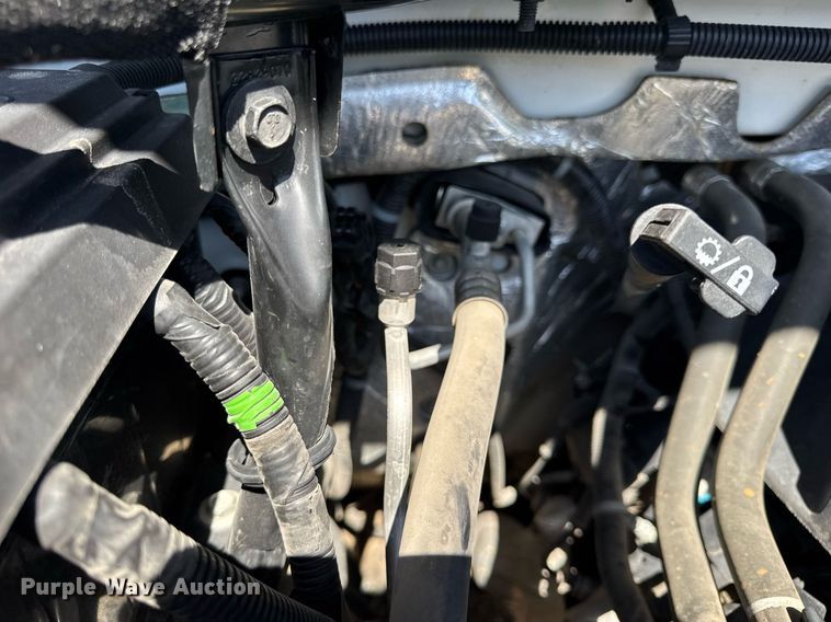 image for item EN4553 2015 Chevrolet Silverado 2500HD Crew Cab pickup truck