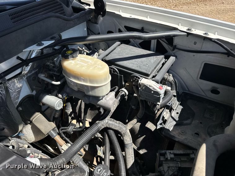 image for item EN4553 2015 Chevrolet Silverado 2500HD Crew Cab pickup truck