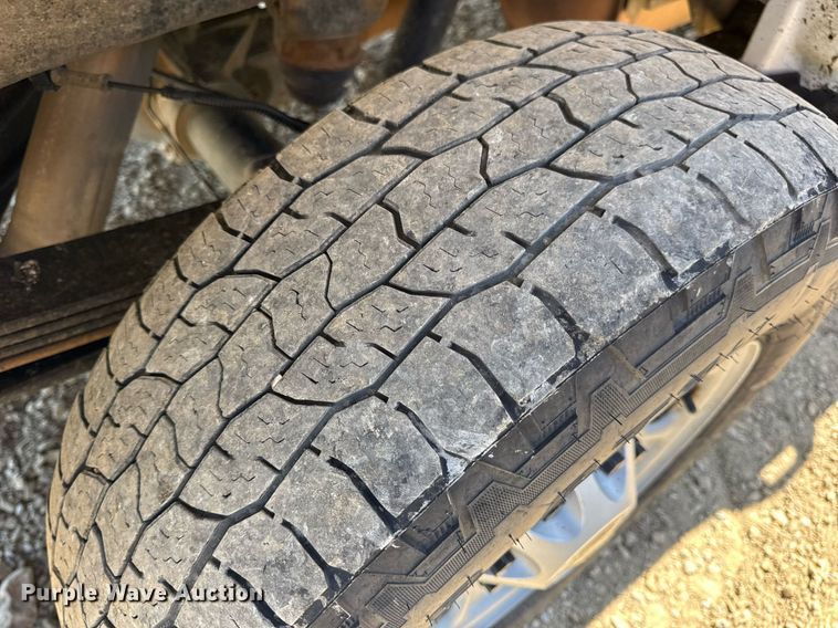 image for item EN4553 2015 Chevrolet Silverado 2500HD Crew Cab pickup truck