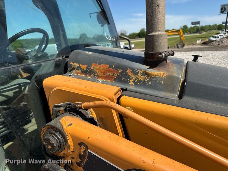 image for item EN4557 2004 Case 590 Super M Series 2 backhoe