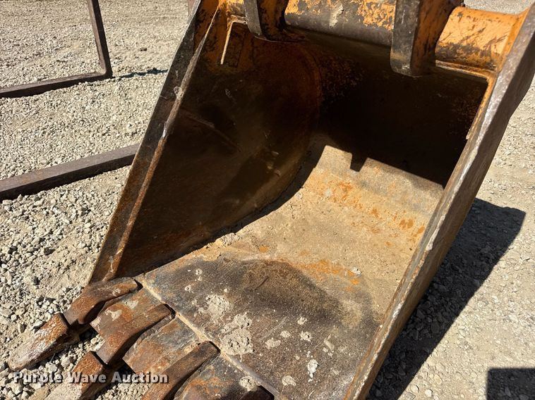 image for item EN4557 2004 Case 590 Super M Series 2 backhoe