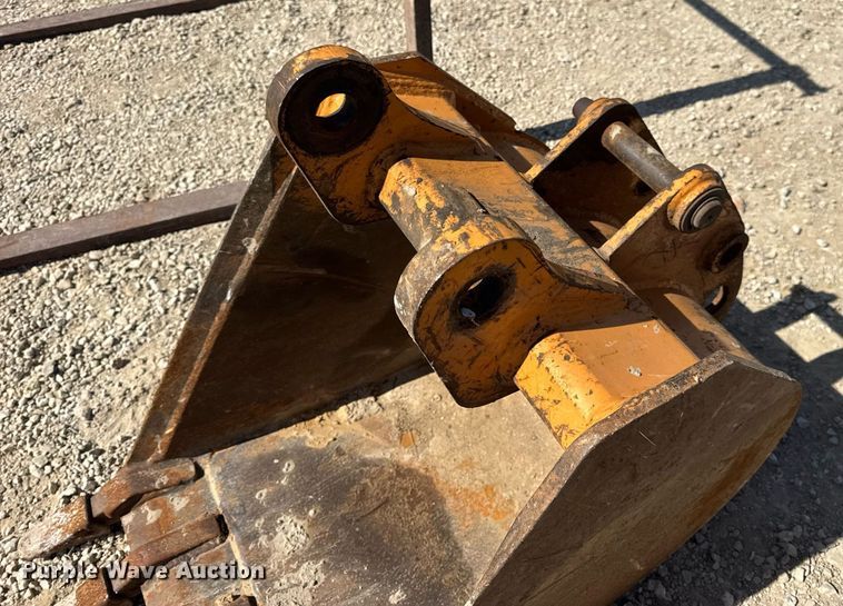 image for item EN4557 2004 Case 590 Super M Series 2 backhoe