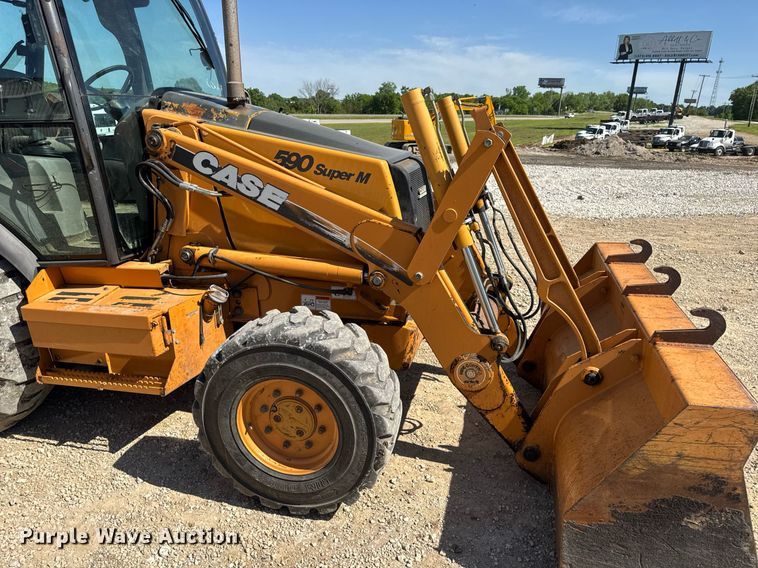 image for item EN4557 2004 Case 590 Super M Series 2 backhoe