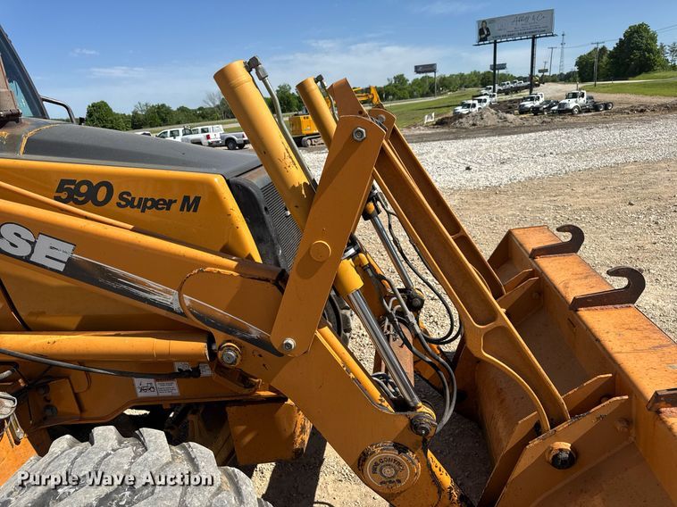 image for item EN4557 2004 Case 590 Super M Series 2 backhoe