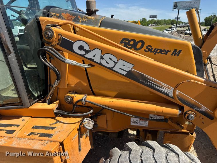 image for item EN4557 2004 Case 590 Super M Series 2 backhoe