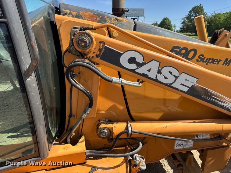 image for item EN4557 2004 Case 590 Super M Series 2 backhoe
