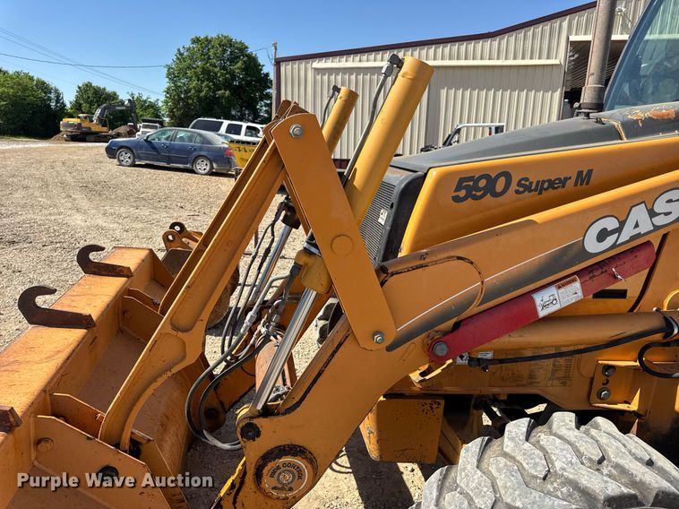 image for item EN4557 2004 Case 590 Super M Series 2 backhoe