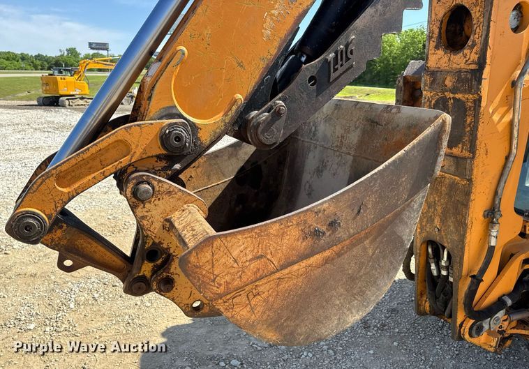 image for item EN4557 2004 Case 590 Super M Series 2 backhoe