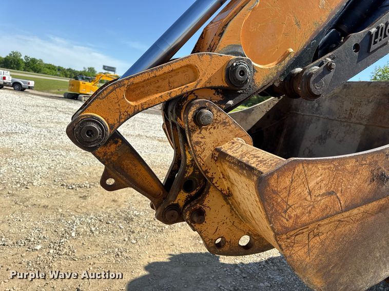 image for item EN4557 2004 Case 590 Super M Series 2 backhoe