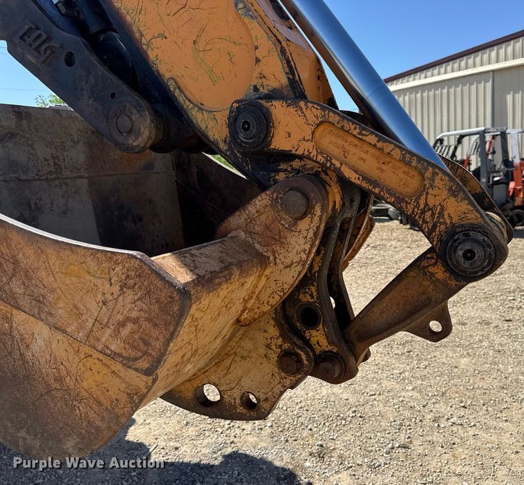 image for item EN4557 2004 Case 590 Super M Series 2 backhoe