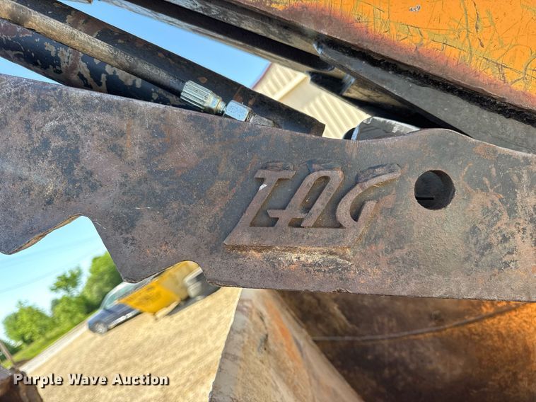 image for item EN4557 2004 Case 590 Super M Series 2 backhoe