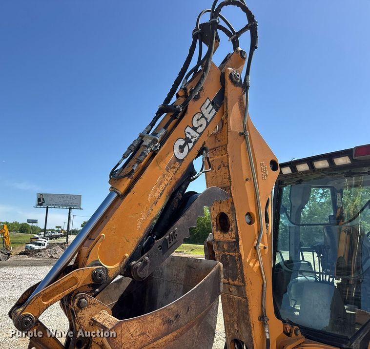 image for item EN4557 2004 Case 590 Super M Series 2 backhoe