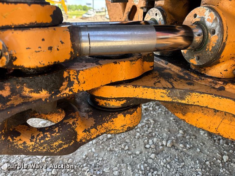 image for item EN4557 2004 Case 590 Super M Series 2 backhoe