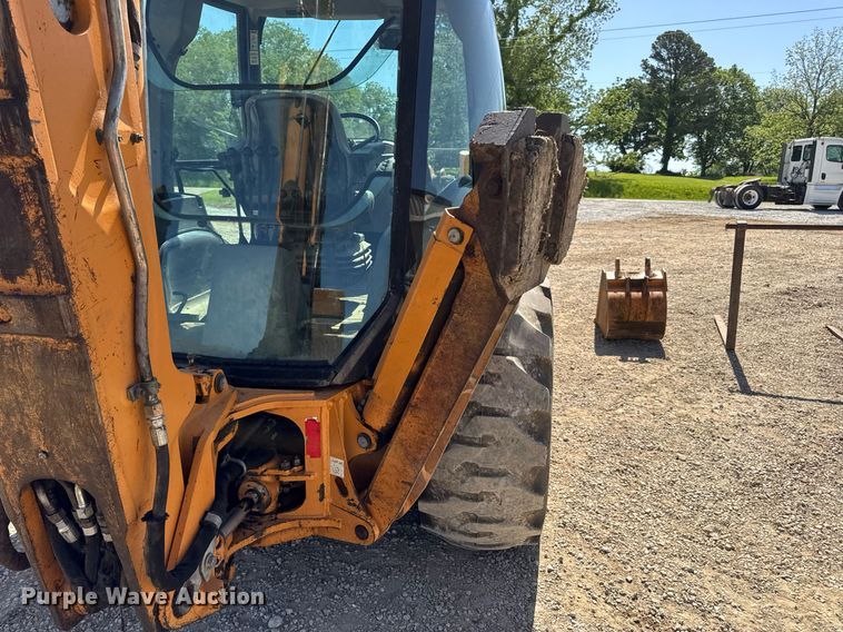 image for item EN4557 2004 Case 590 Super M Series 2 backhoe