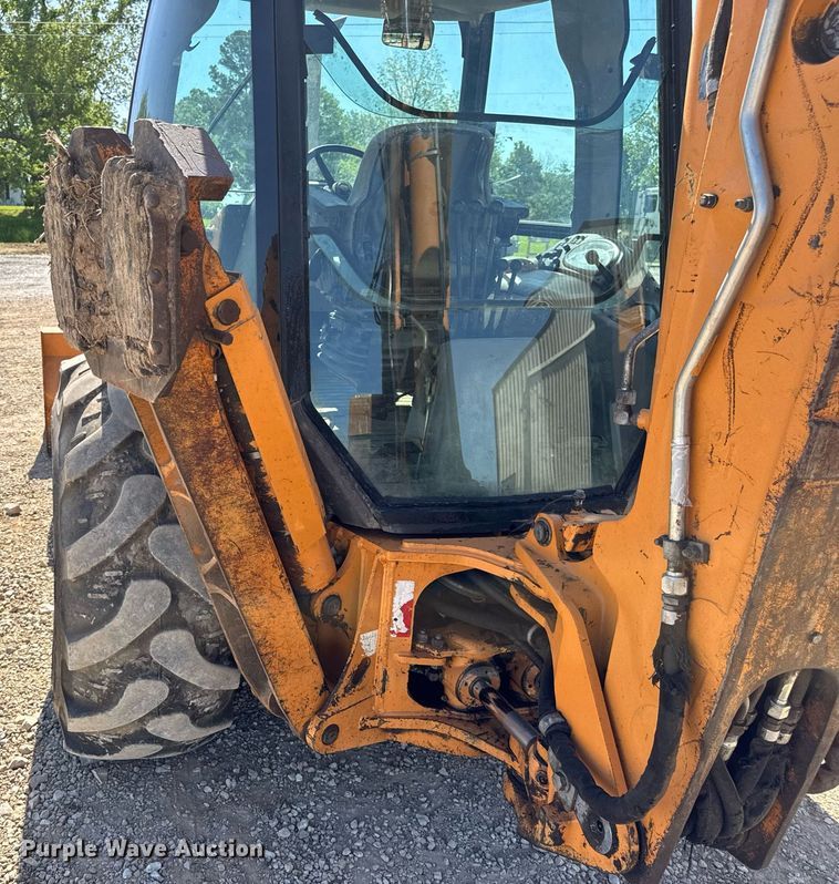 image for item EN4557 2004 Case 590 Super M Series 2 backhoe