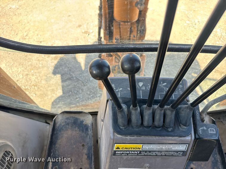 image for item EN4557 2004 Case 590 Super M Series 2 backhoe