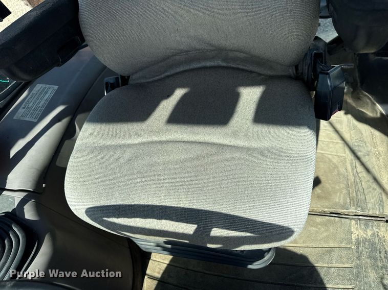 image for item EN4557 2004 Case 590 Super M Series 2 backhoe