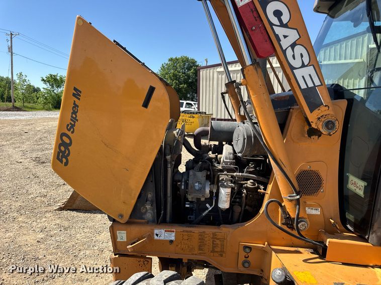image for item EN4557 2004 Case 590 Super M Series 2 backhoe