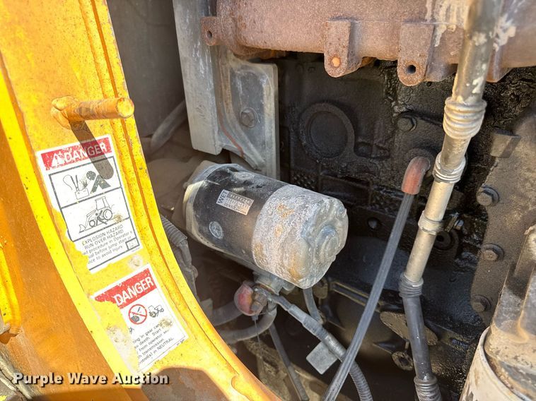 image for item EN4557 2004 Case 590 Super M Series 2 backhoe