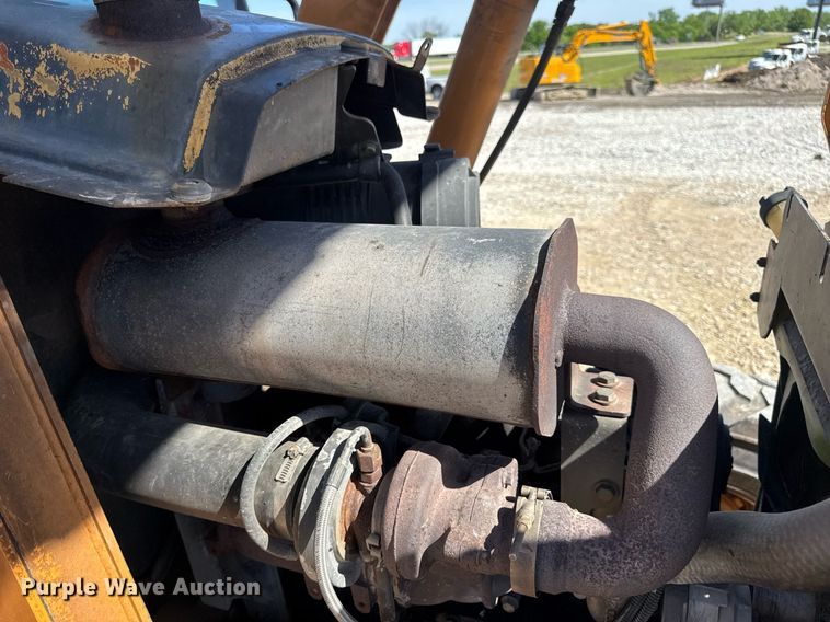 image for item EN4557 2004 Case 590 Super M Series 2 backhoe