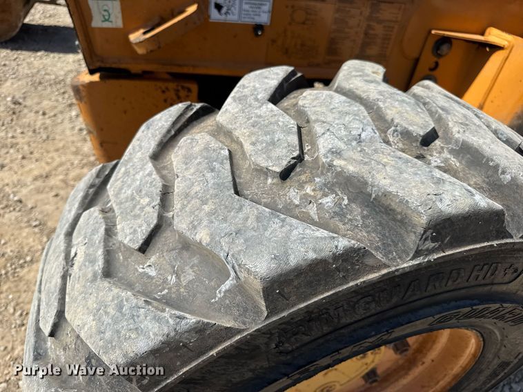 image for item EN4557 2004 Case 590 Super M Series 2 backhoe