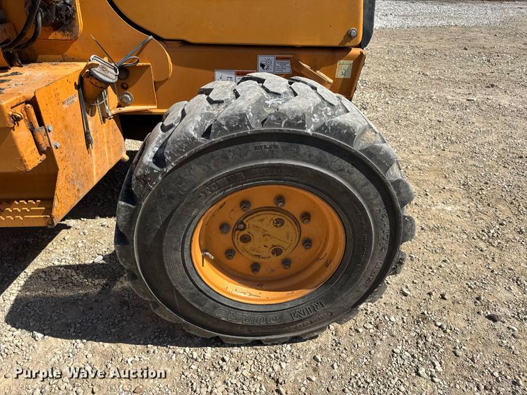 image for item EN4557 2004 Case 590 Super M Series 2 backhoe