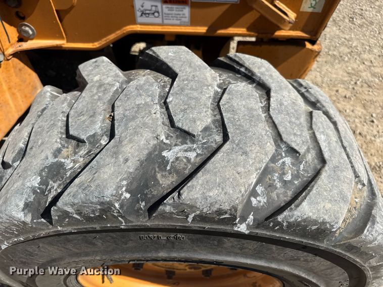 image for item EN4557 2004 Case 590 Super M Series 2 backhoe