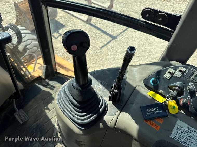 image for item EN4558 2007 Case 590 Super M Series 2 backhoe