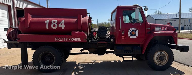 image for item EQ1309 1989 International S1800 fire truck