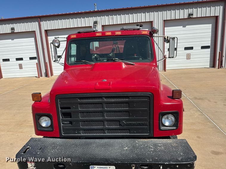 image for item EQ1309 1989 International S1800 fire truck