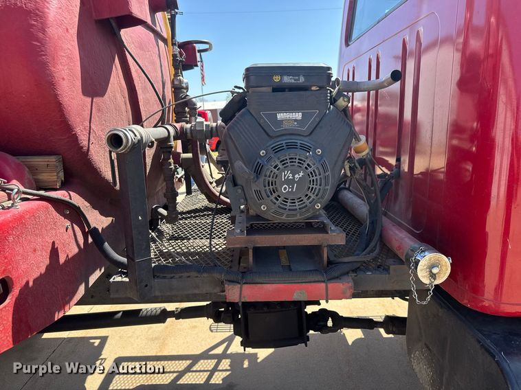 image for item EQ1309 1989 International S1800 fire truck