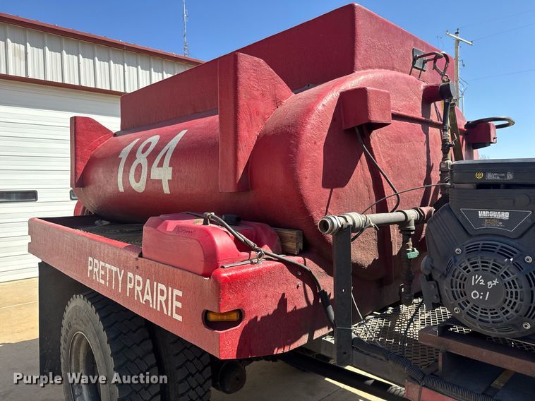 image for item EQ1309 1989 International S1800 fire truck